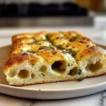 Gebackener Feta auf mediterranem Gemüse leicht gemacht