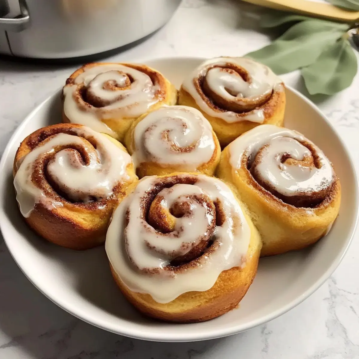 Quick Air Fryer Cinnamon Rolls vjbr4a